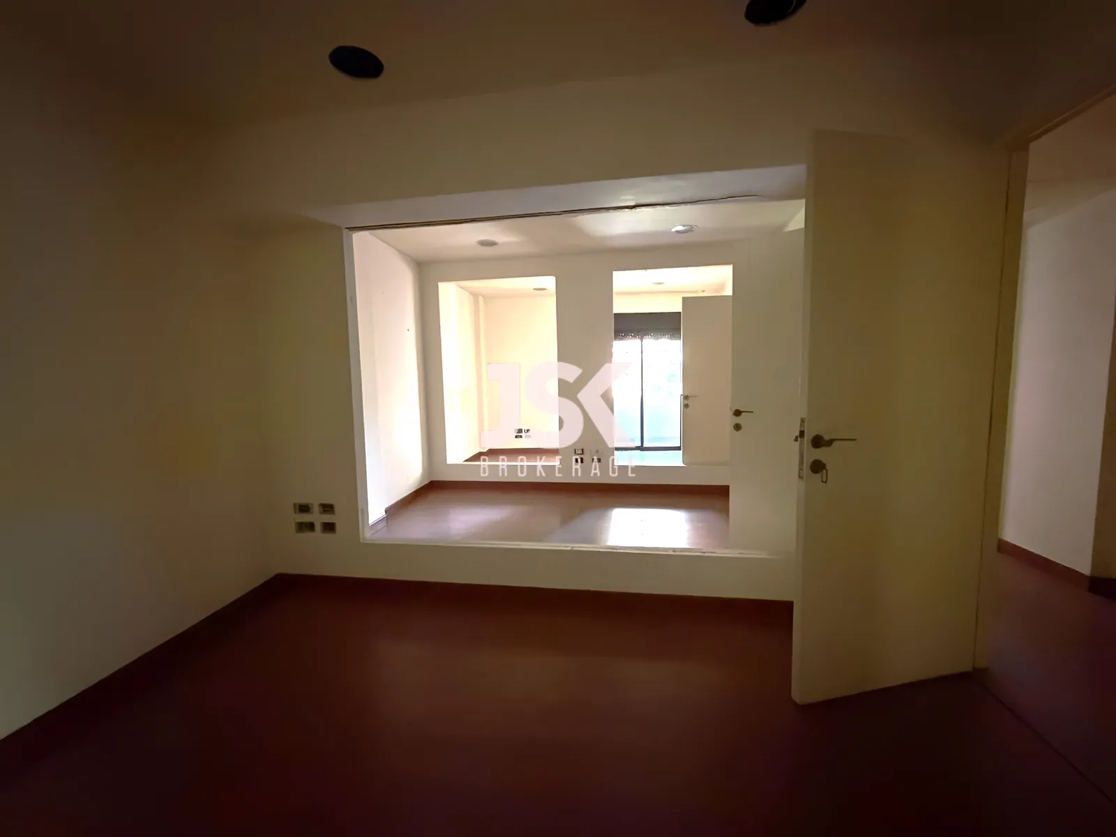 Office for Rent in Achrafieh