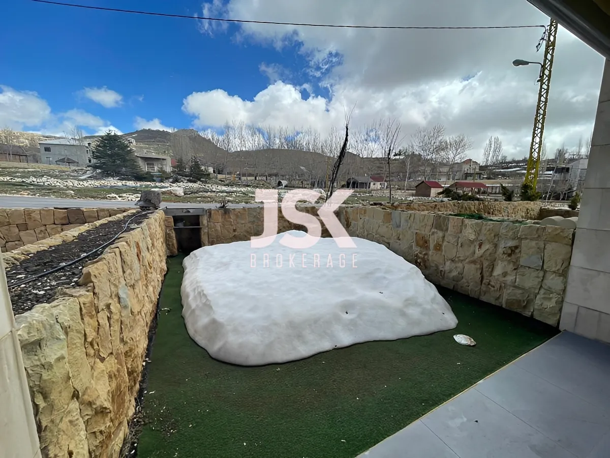 Chalet for sale in Laqlouq - 3 bed, 4 bath
