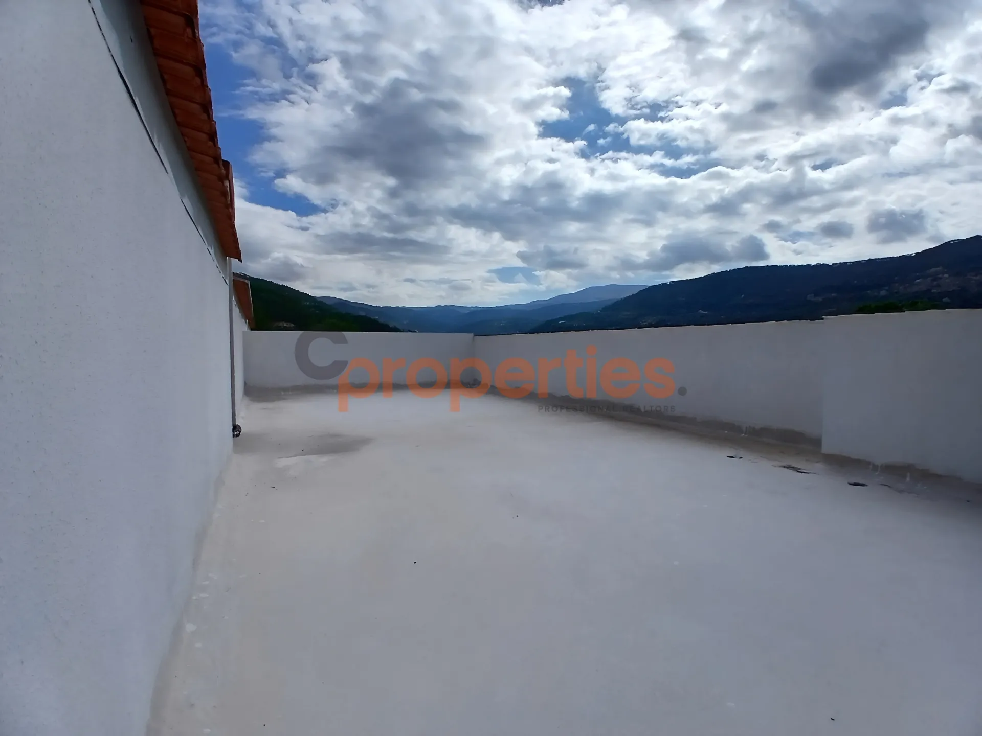 Apartment for Sale in Baabdat