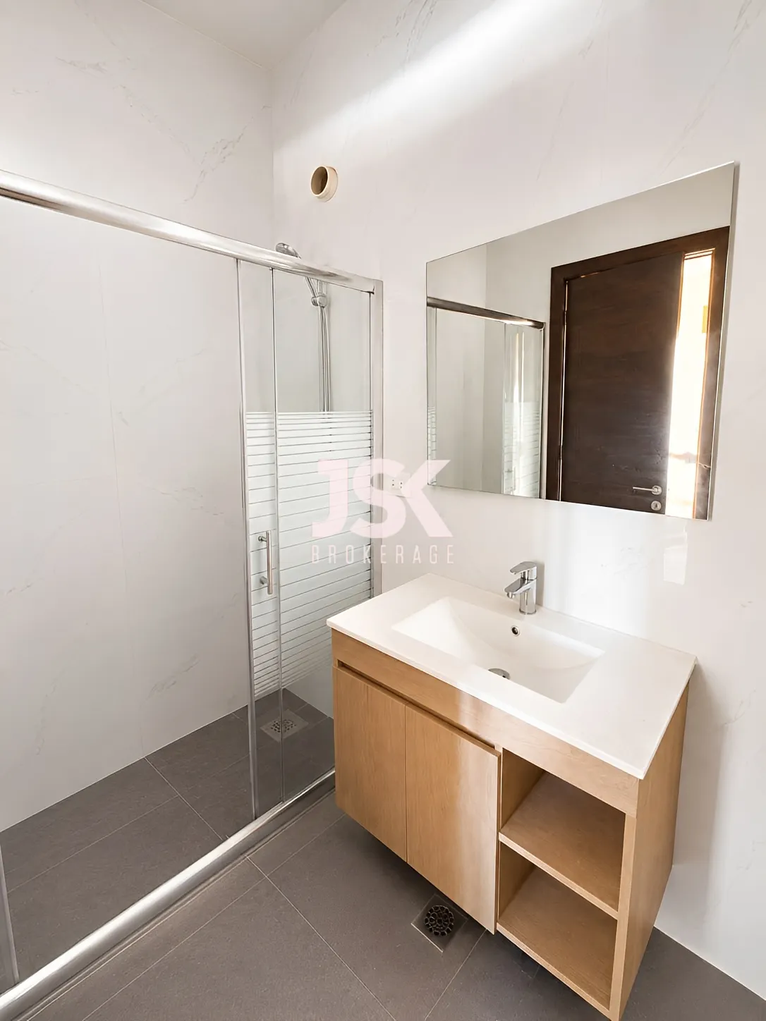 Apartment for Sale in Koura