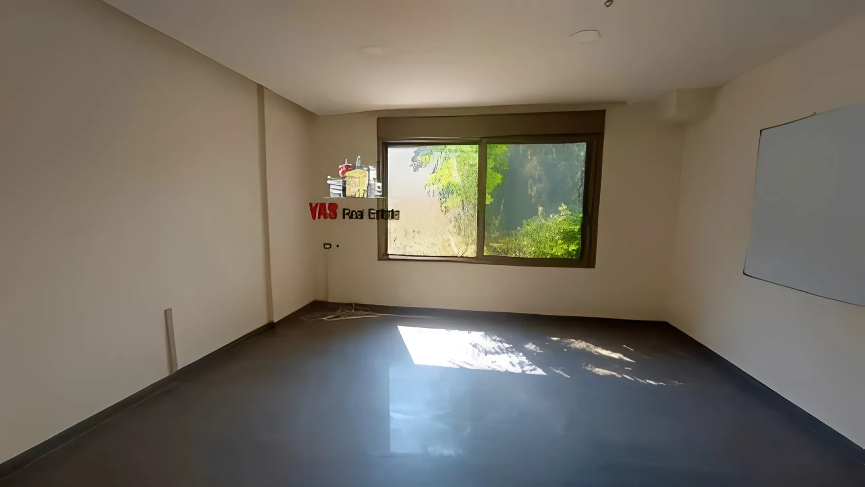Office for rent in Naqqach