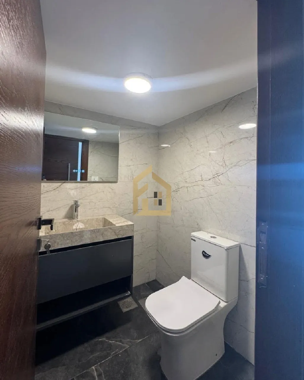 Apartment for sale in Ballouneh, Lebanon