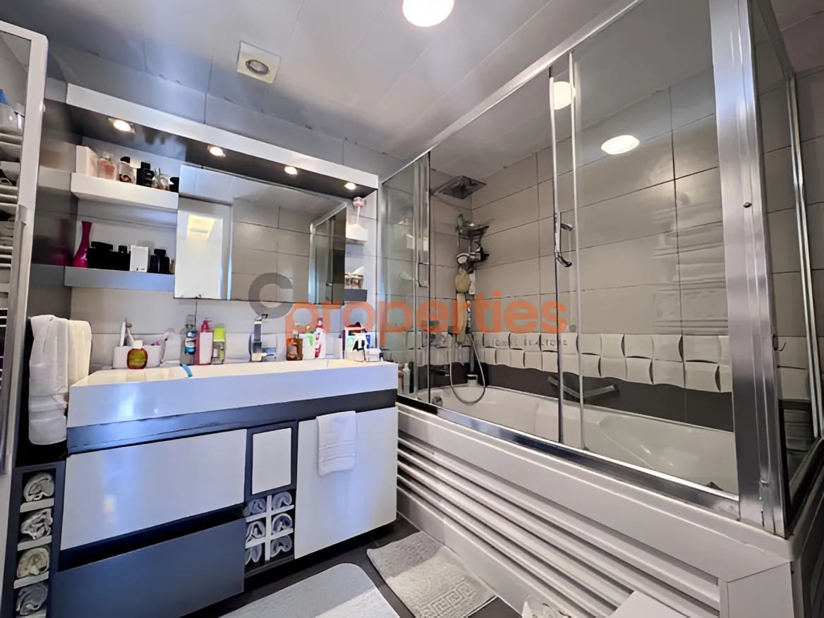 Apartment for Sale in Beit Meri