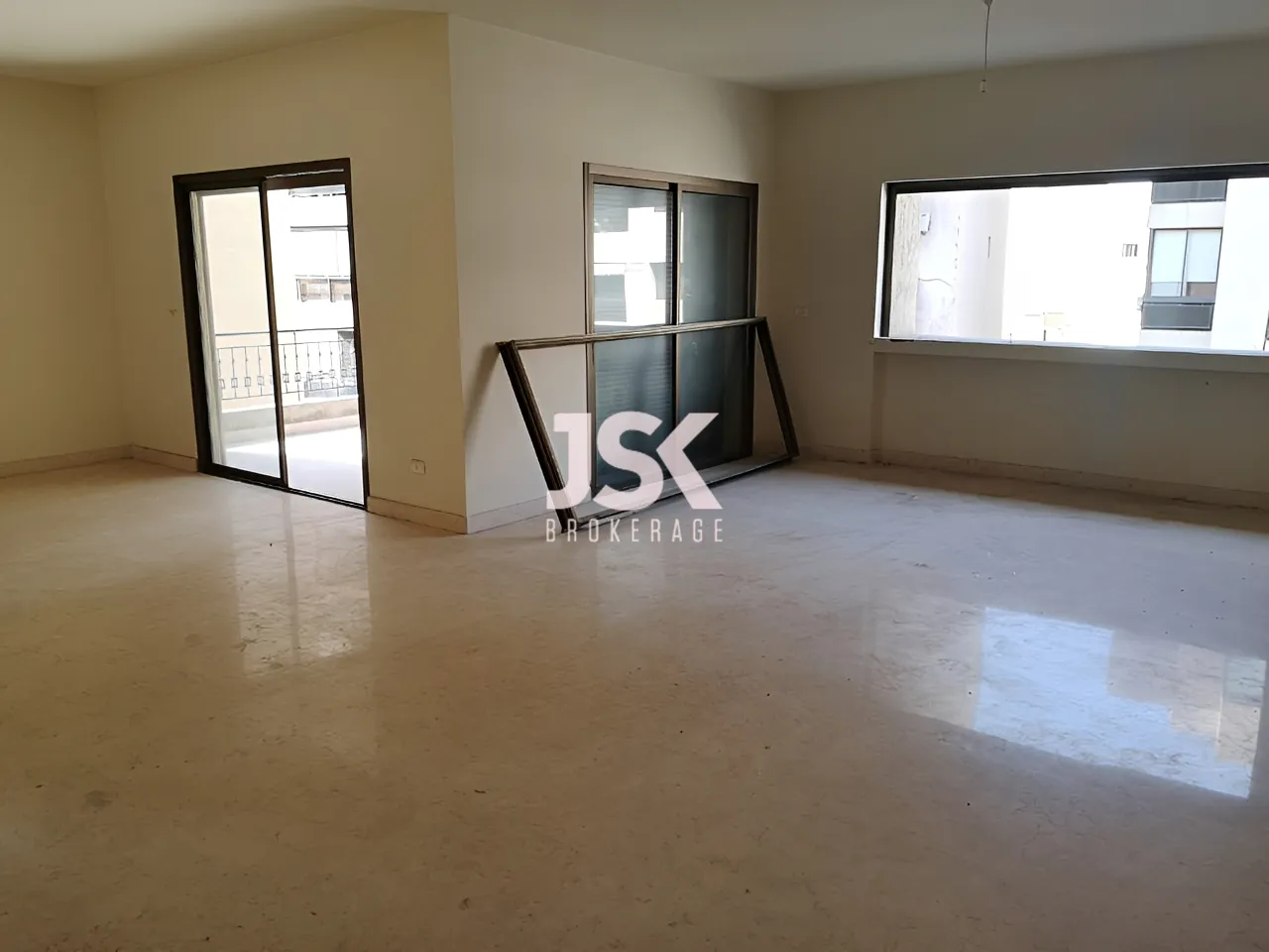 Apartment for Sale in Dekwaneh