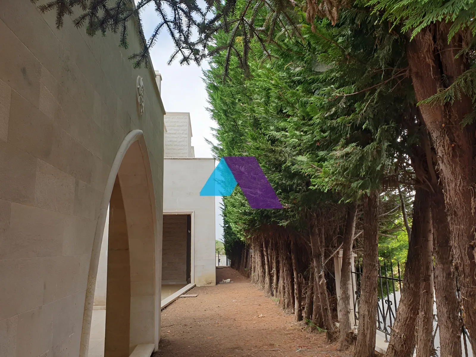 Villa for Sale in Aabadiyeh