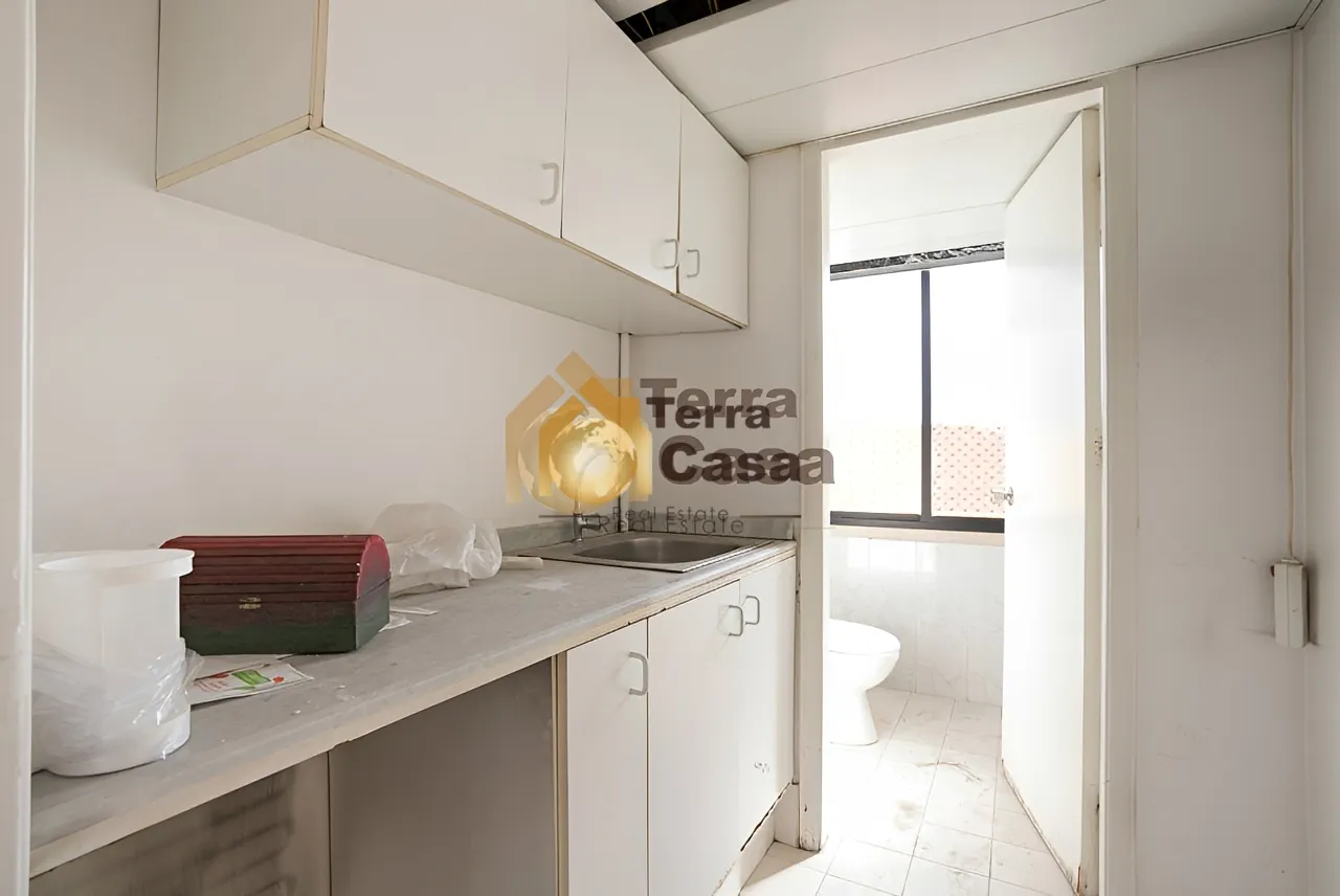 Office for sale in Achrafieh
