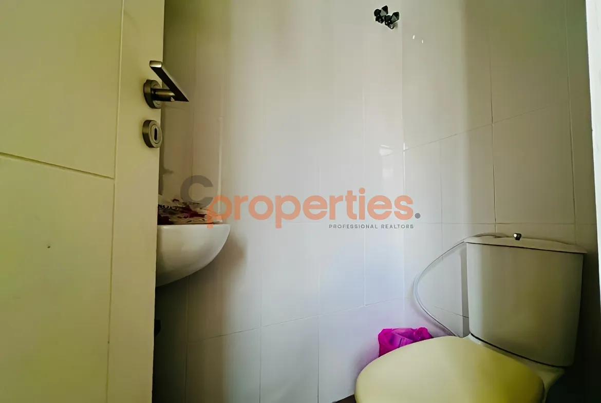 Office for Sale in Mar Roukoz