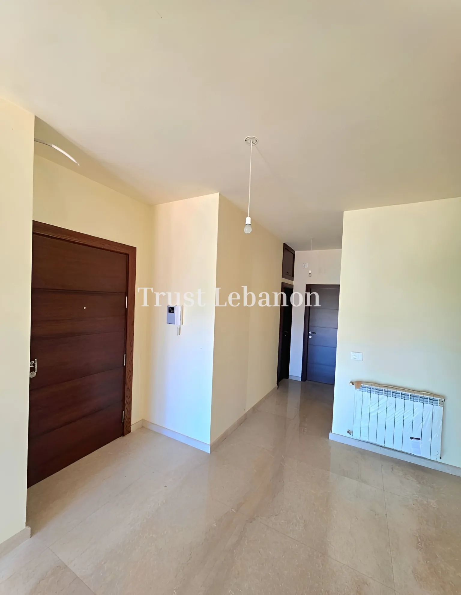 Apartment for sale in Ballouneh, Lebanon - 3 bed, 4 bath