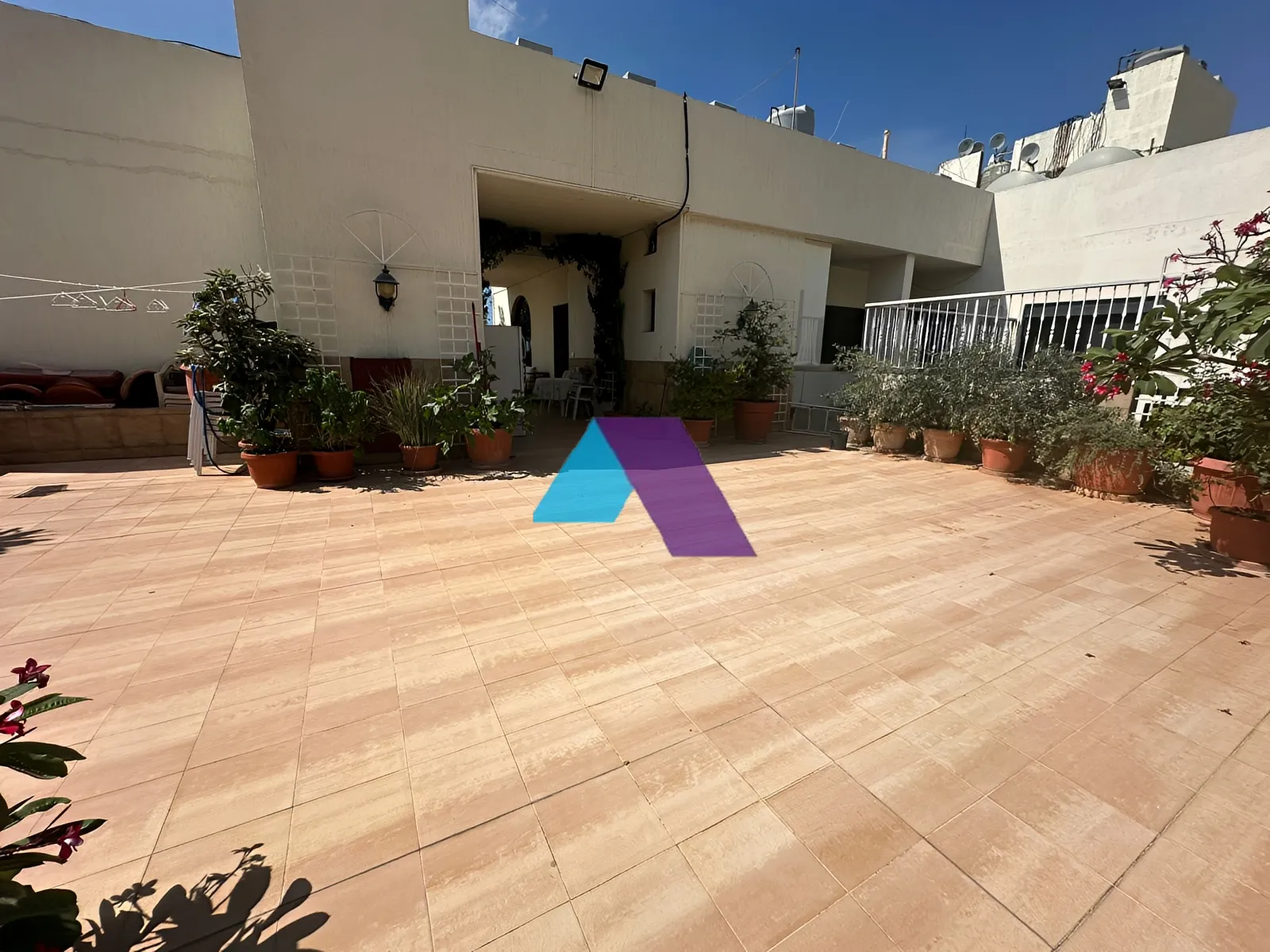Apartment for Sale in Naqqache - 4 bed, 5 bath