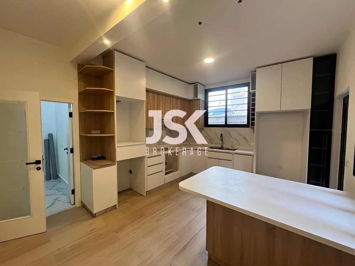 Apartment for Sale in Ain el remmeneh, Lebanon - 2 bed, 2 bath