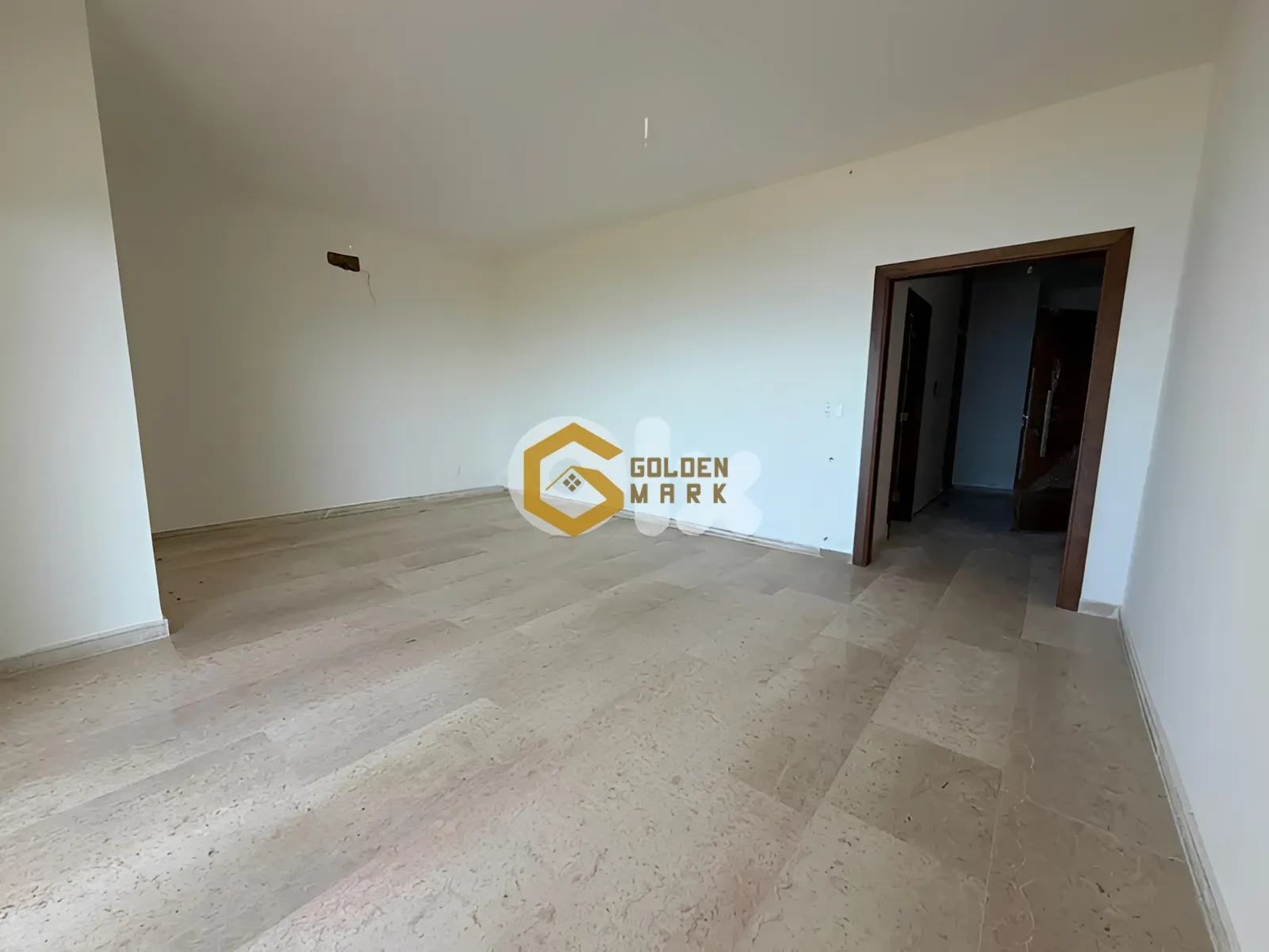Apartment for Sale in Blat - 3 bed, 3 bath