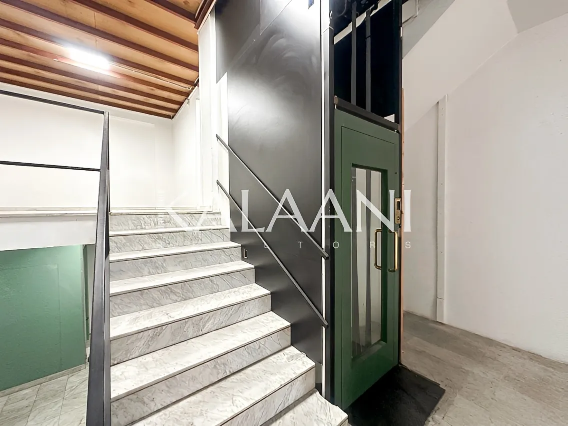 Showroom for sale in Zalqa, Lebanon