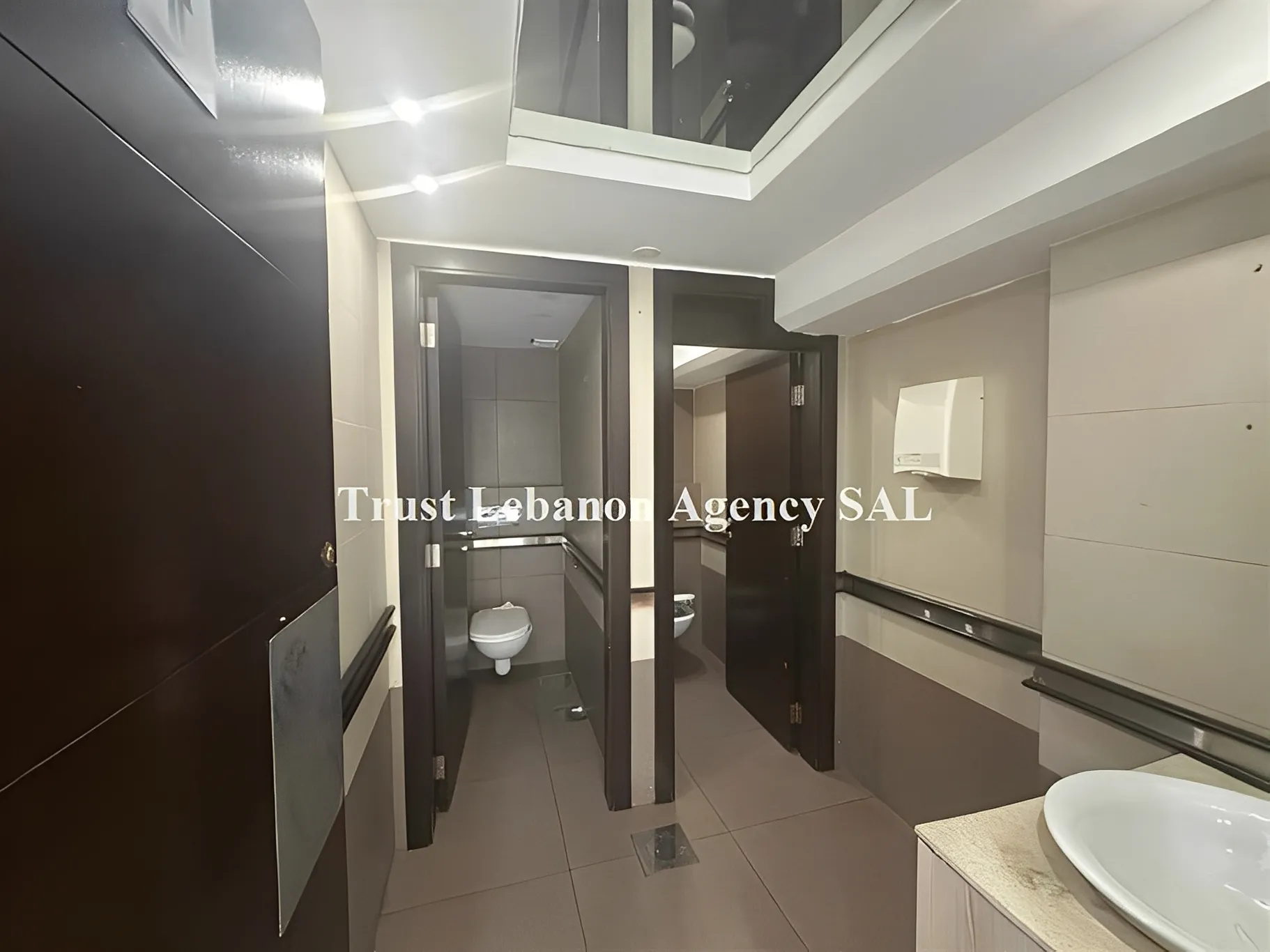 Commercial Property For Rent in Keserwan, Zouk Mosbeh