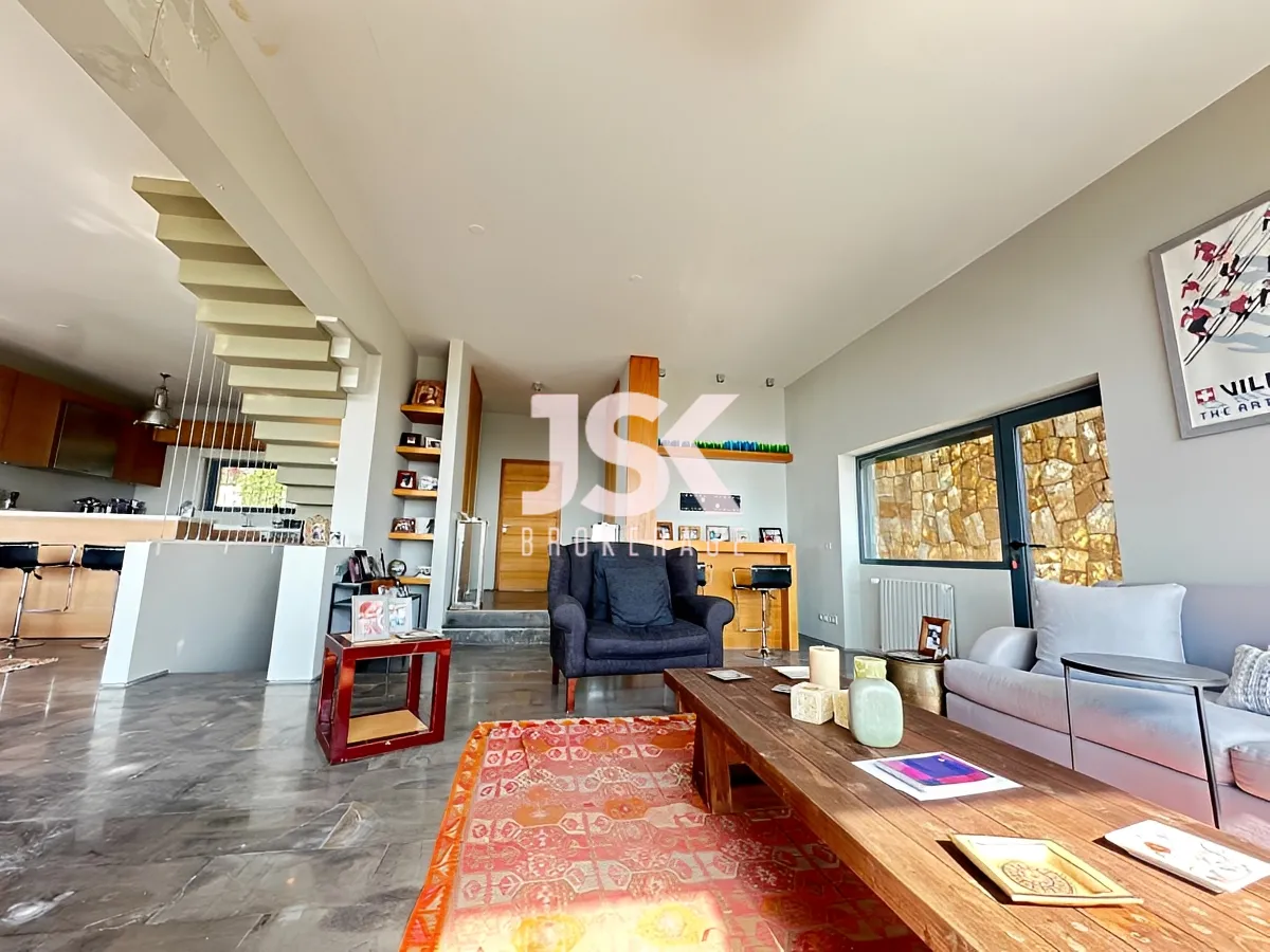 Chalet for sale in Ouyoun El Siman, Mzar - 5 bed, 5 bath
