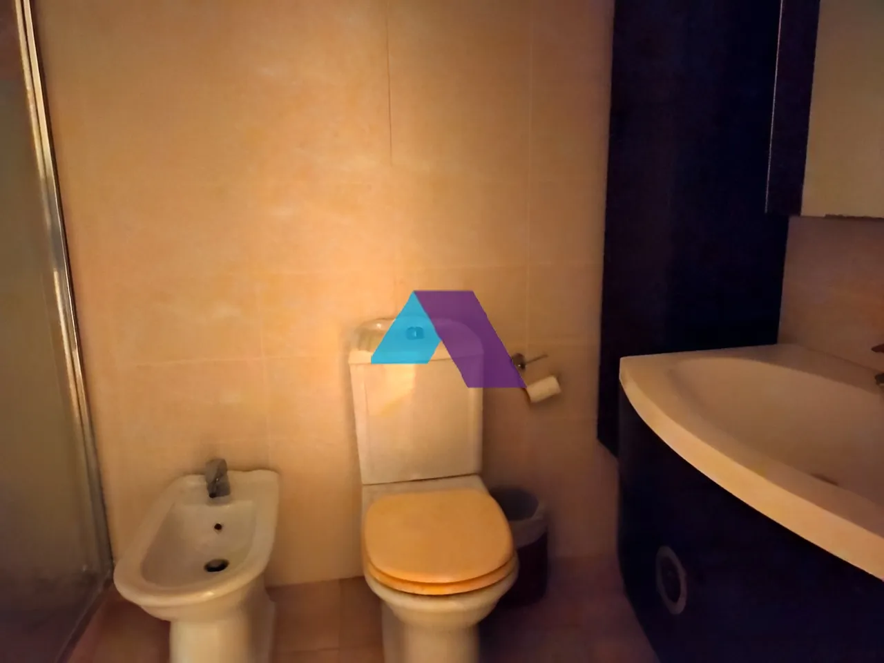 Apartment for Sale in Ain El Tineh - 4 bed, 3 bath