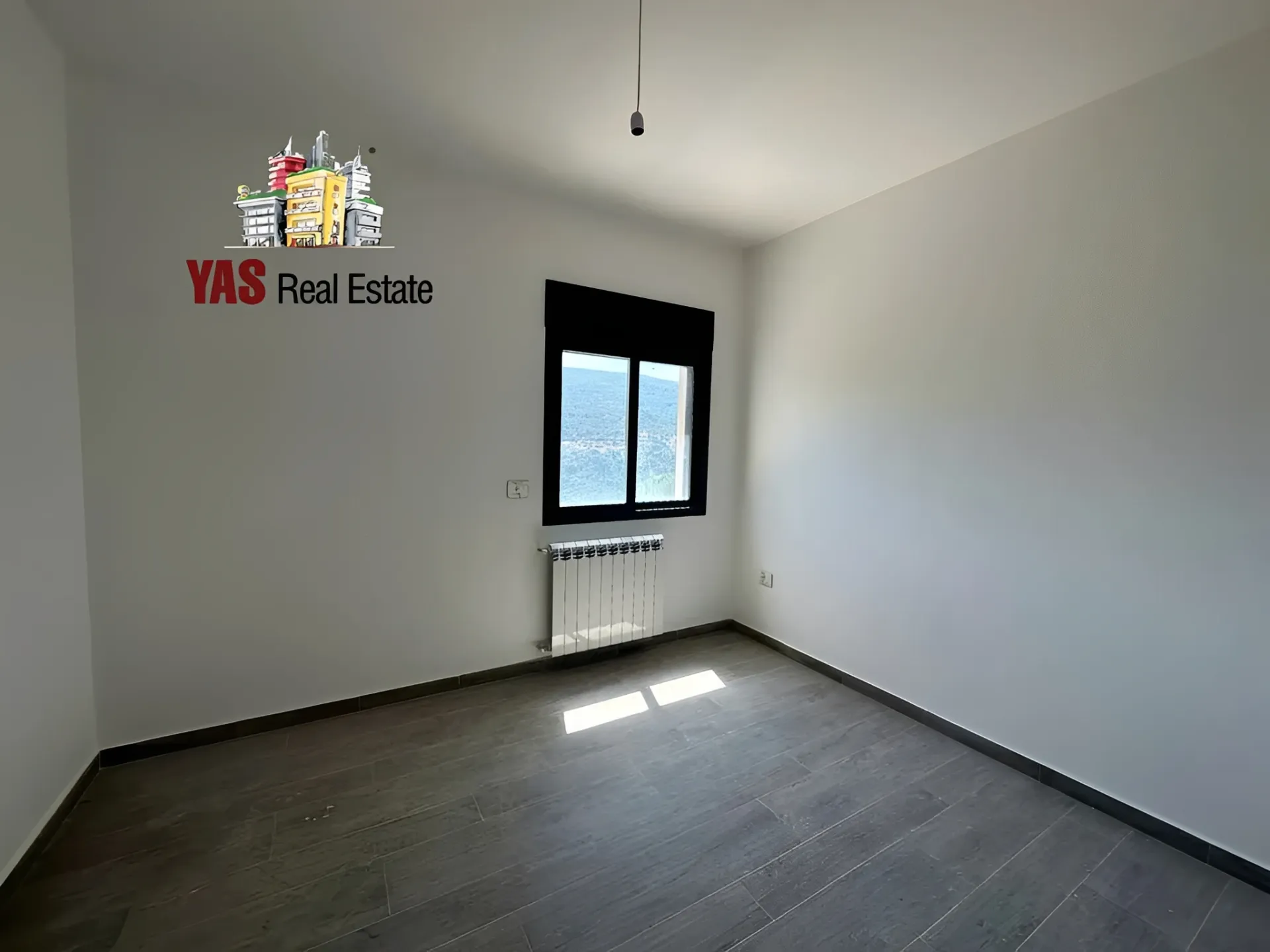 Apartment for Sale in Ballouneh - 3 bed, 4 bath