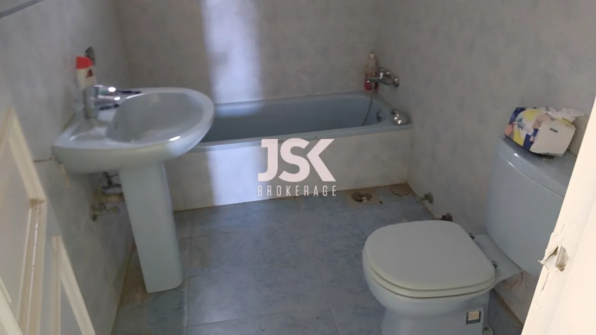 Office for rent in Aoukar