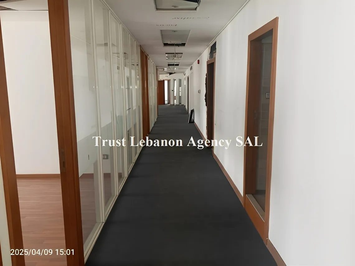 Office for rent in Beirut, Mina El Hosn
