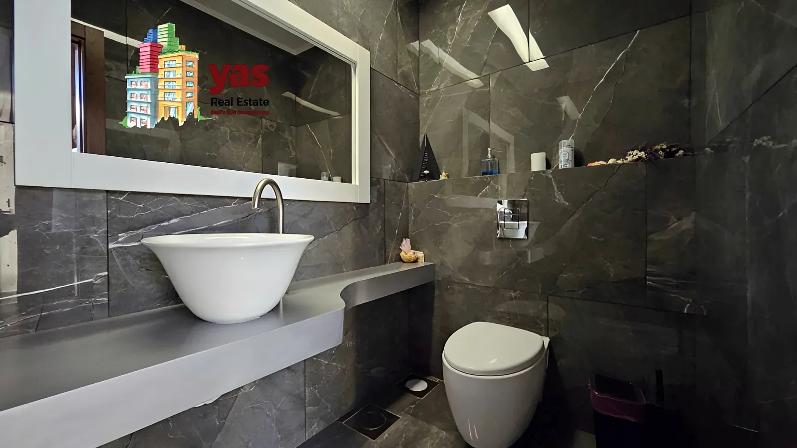 Apartment for Sale in Ballouneh