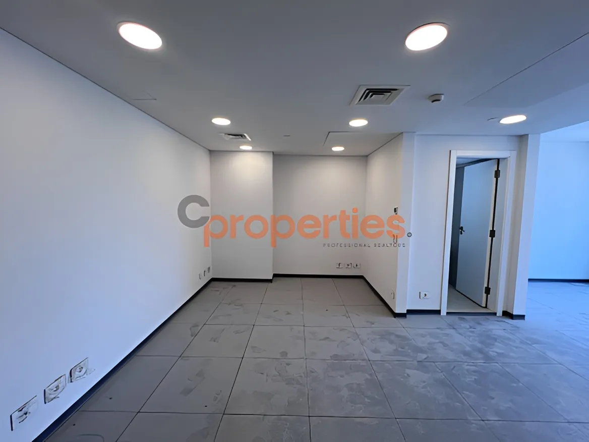 Office for Rent in Dekwaneh