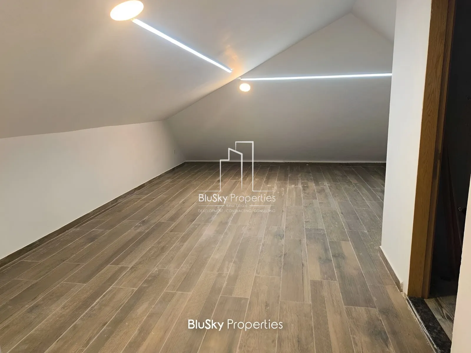 Duplex for Sale in Hbous