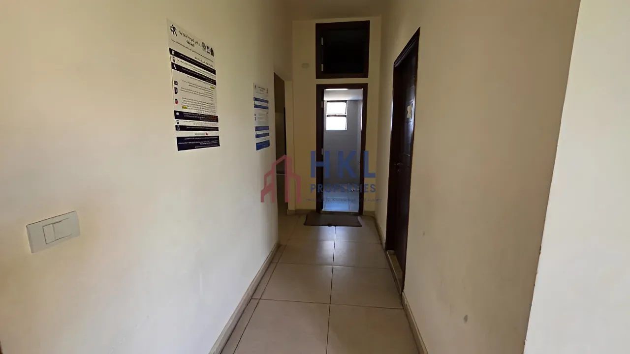Office for rent in Dekwaneh