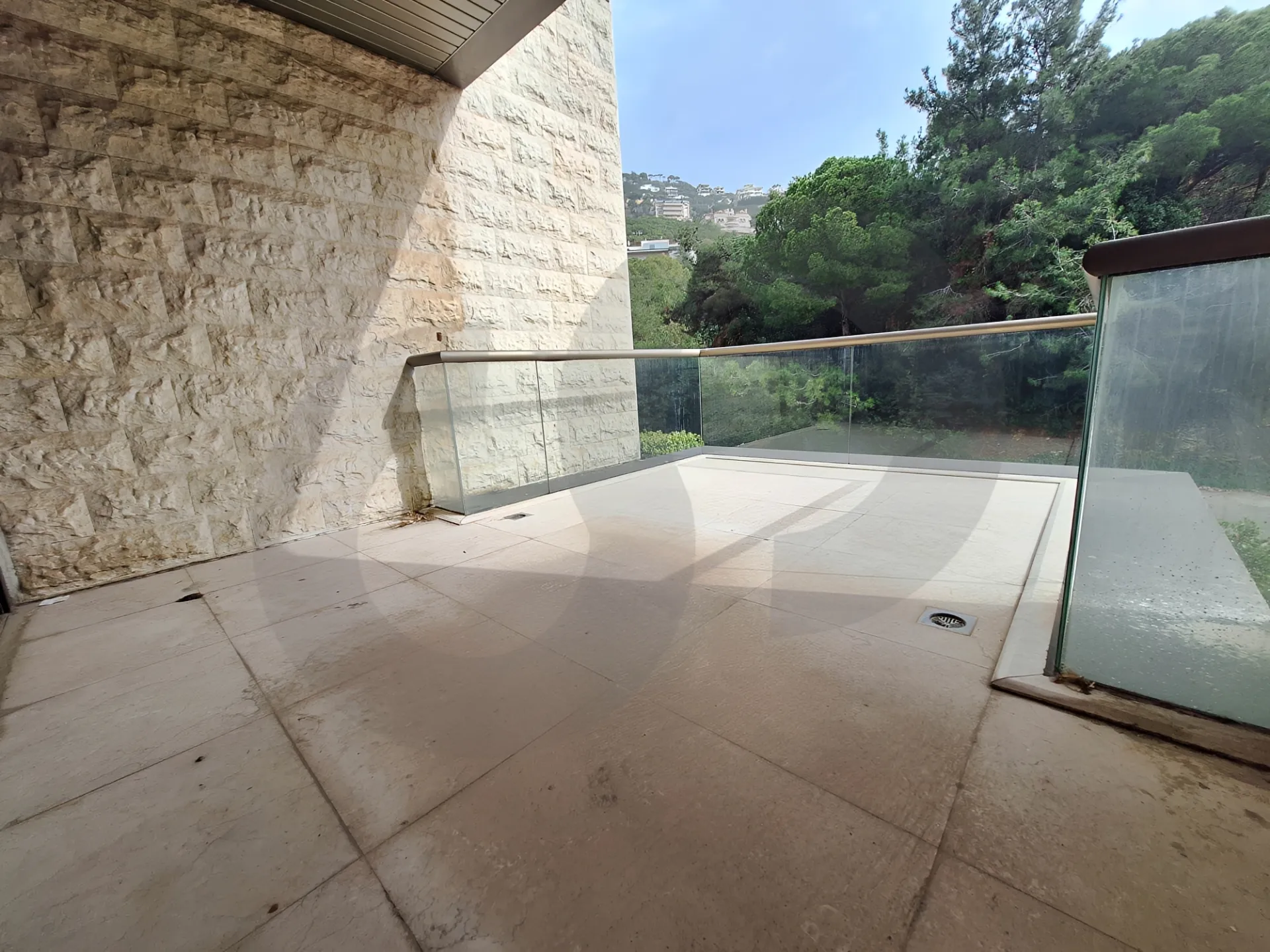 Apartment for Sale in Beit Meri