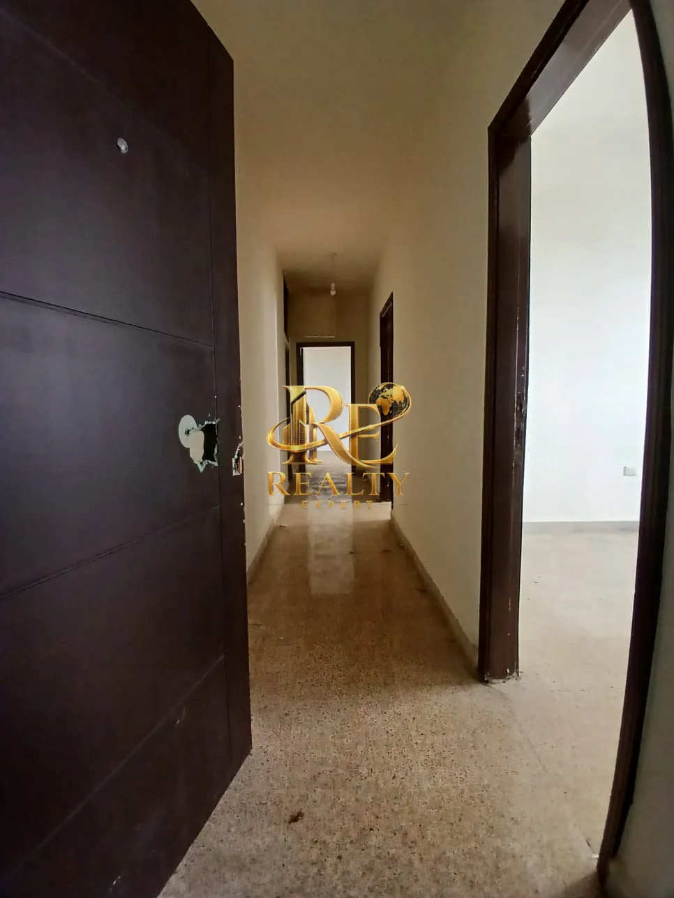 شقة for rent in Haret hreik, لبنان