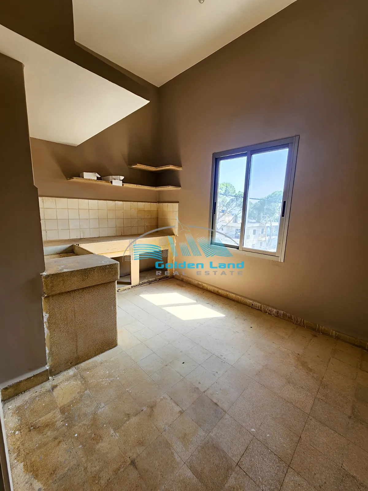 Land for Sale in Bolonia