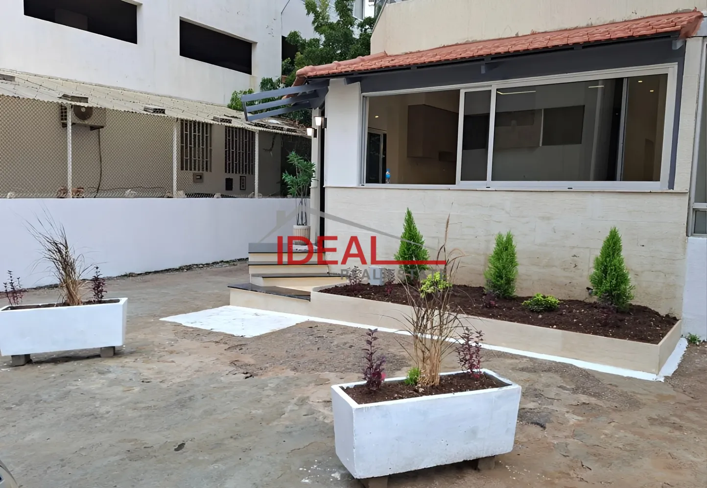 Apartment for sale in Ballouneh