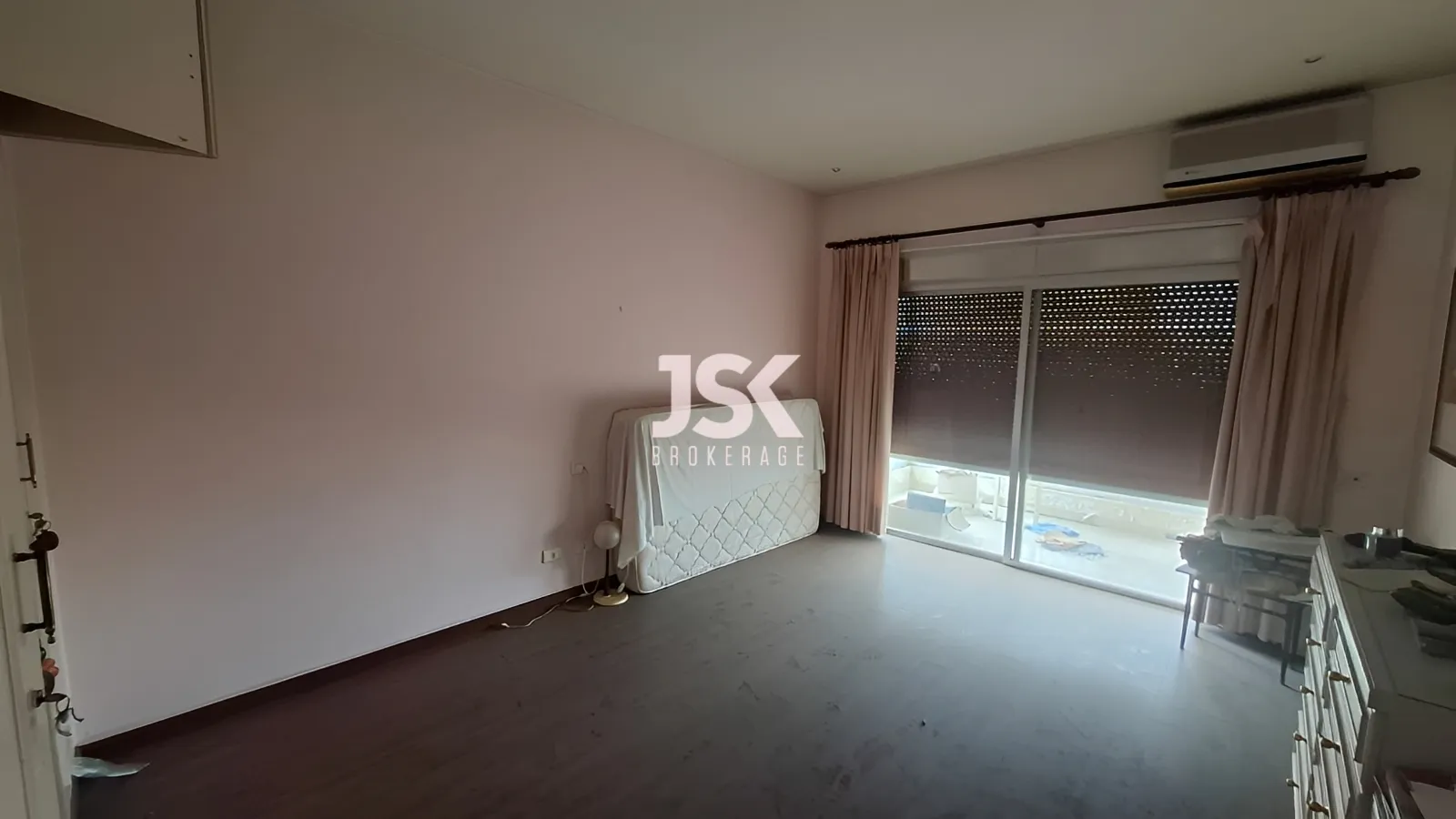 Apartment for Sale in Mtaileb