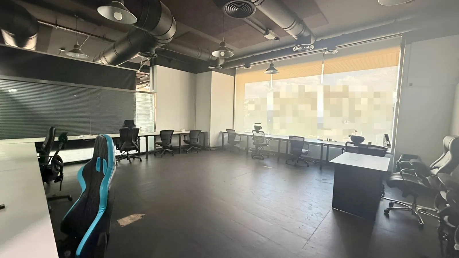 Office for rent in Dbayeh