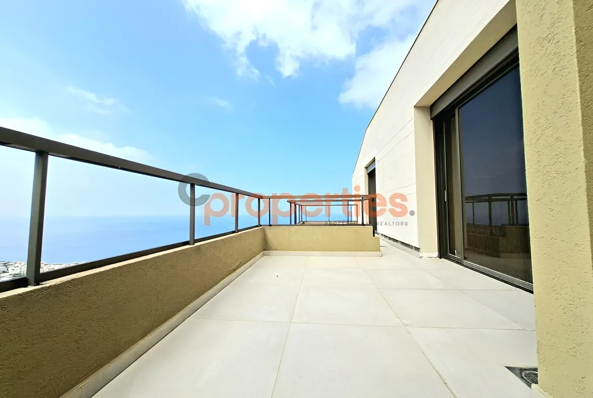 Apartment for Sale in Halat - 4 bed, 5 bath