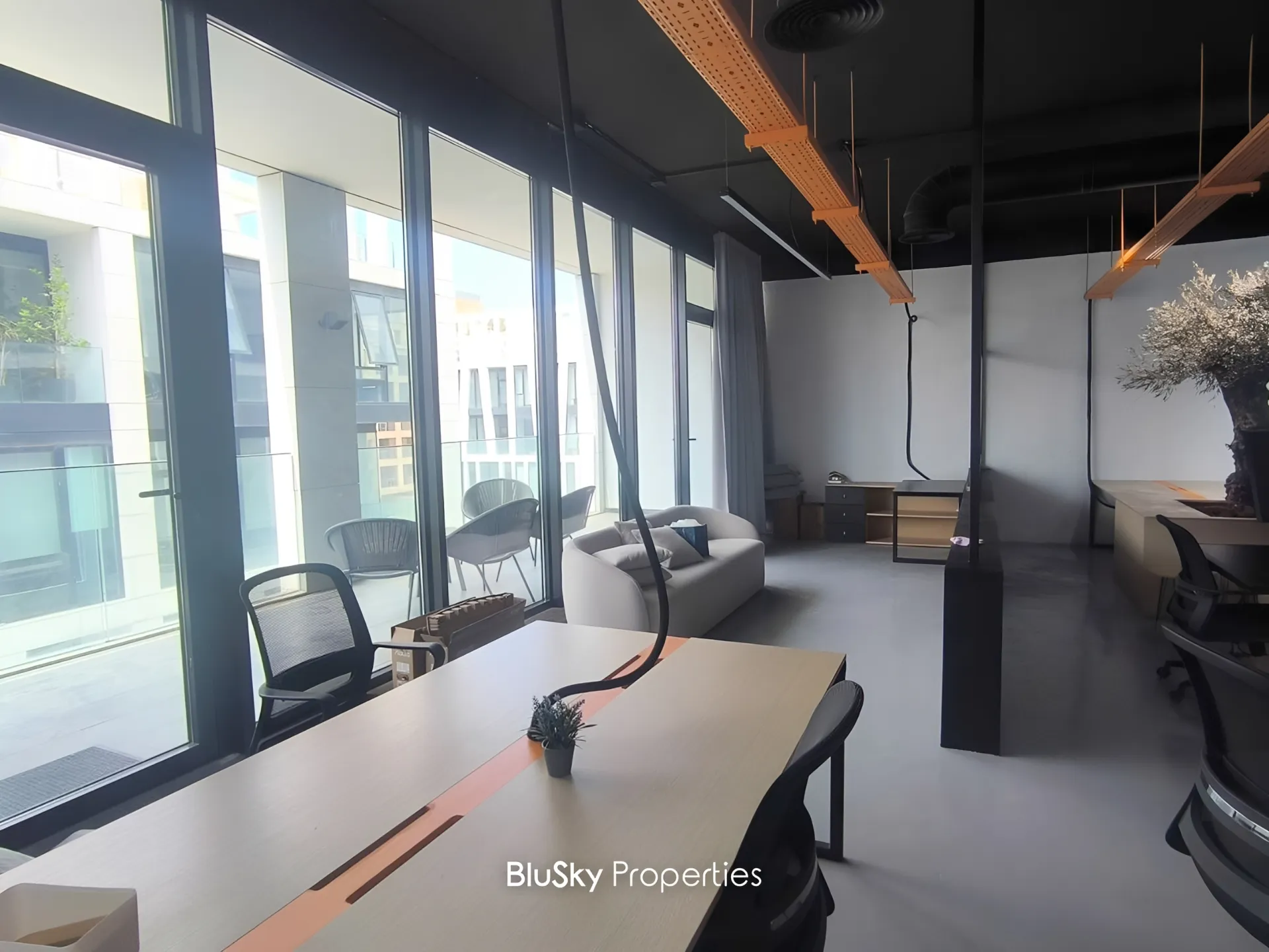 Office for rent in Dbayeh, lebanon