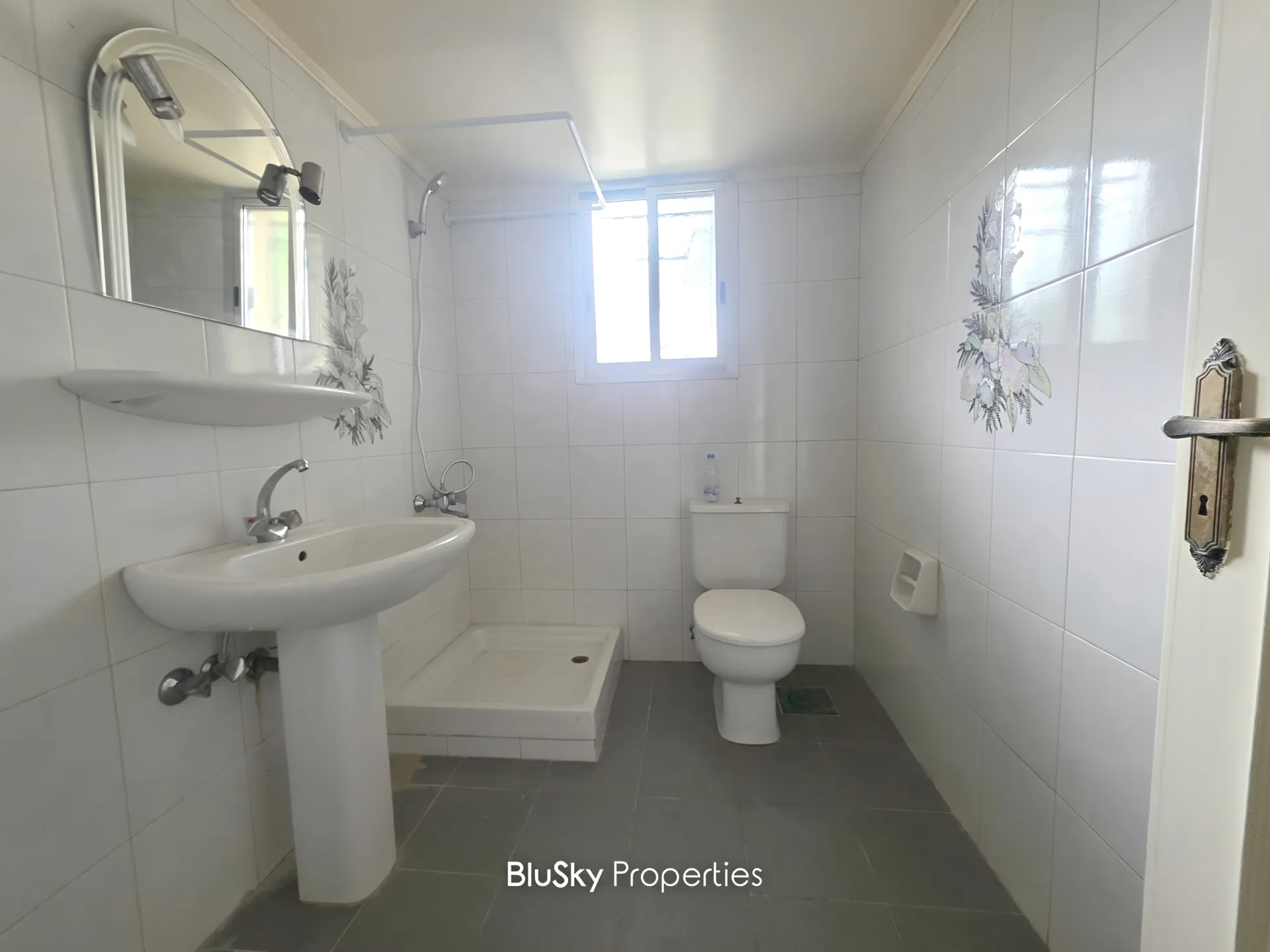 Apartment for rent in Ain saadeh, lebanon