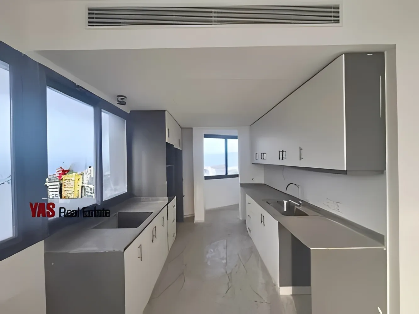 Apartment for Sale in Achrafieh - 3 bed, 4 bath