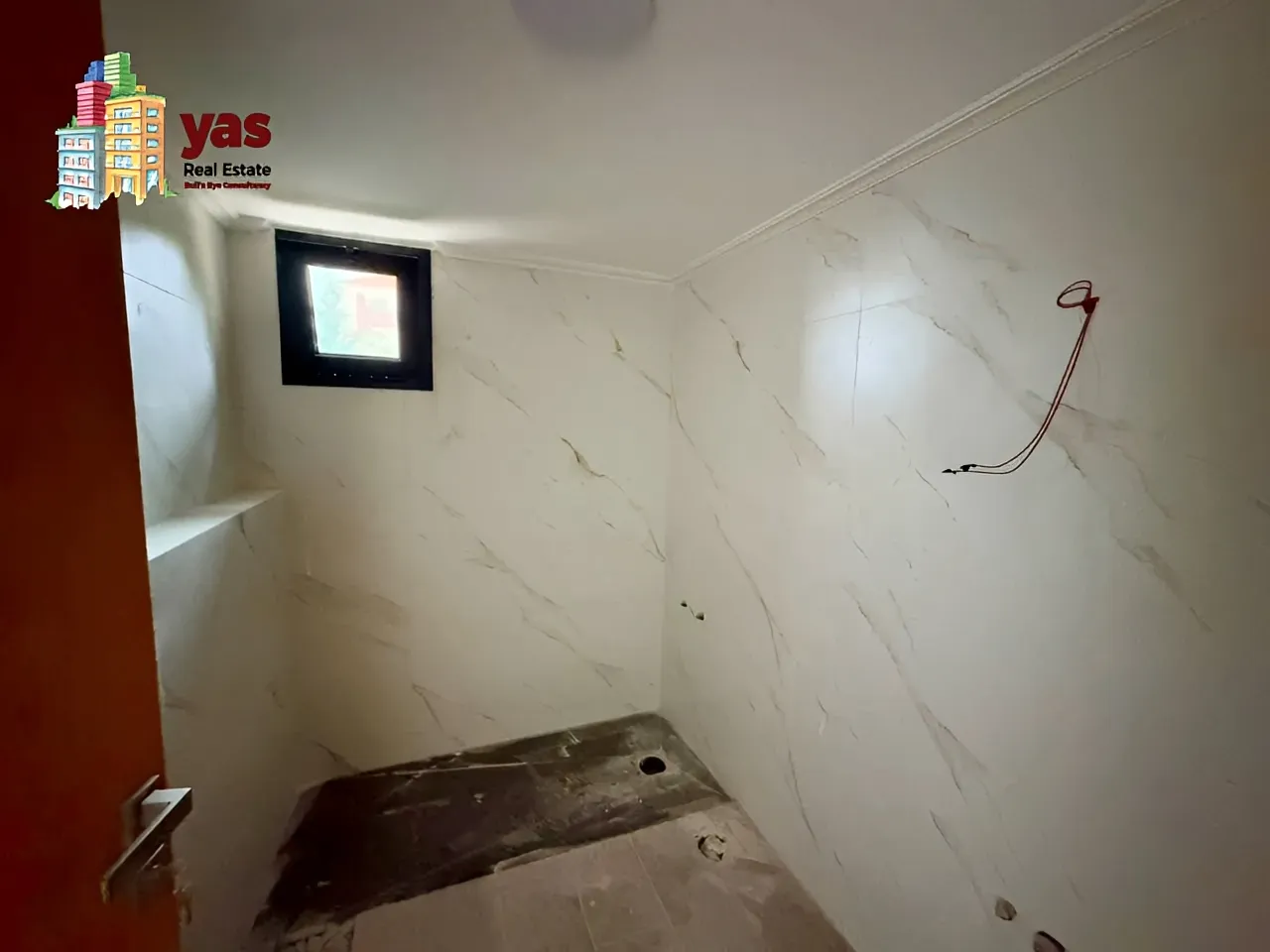 Apartment for Sale in Ballouneh