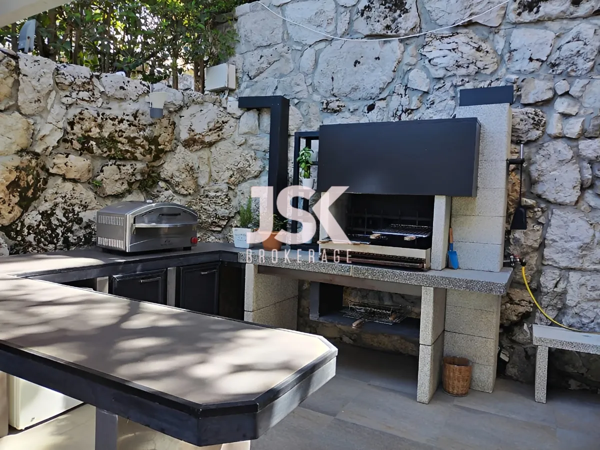 Apartment for Sale in Rayfoun, Lebanon - 2 bed, 3 bath