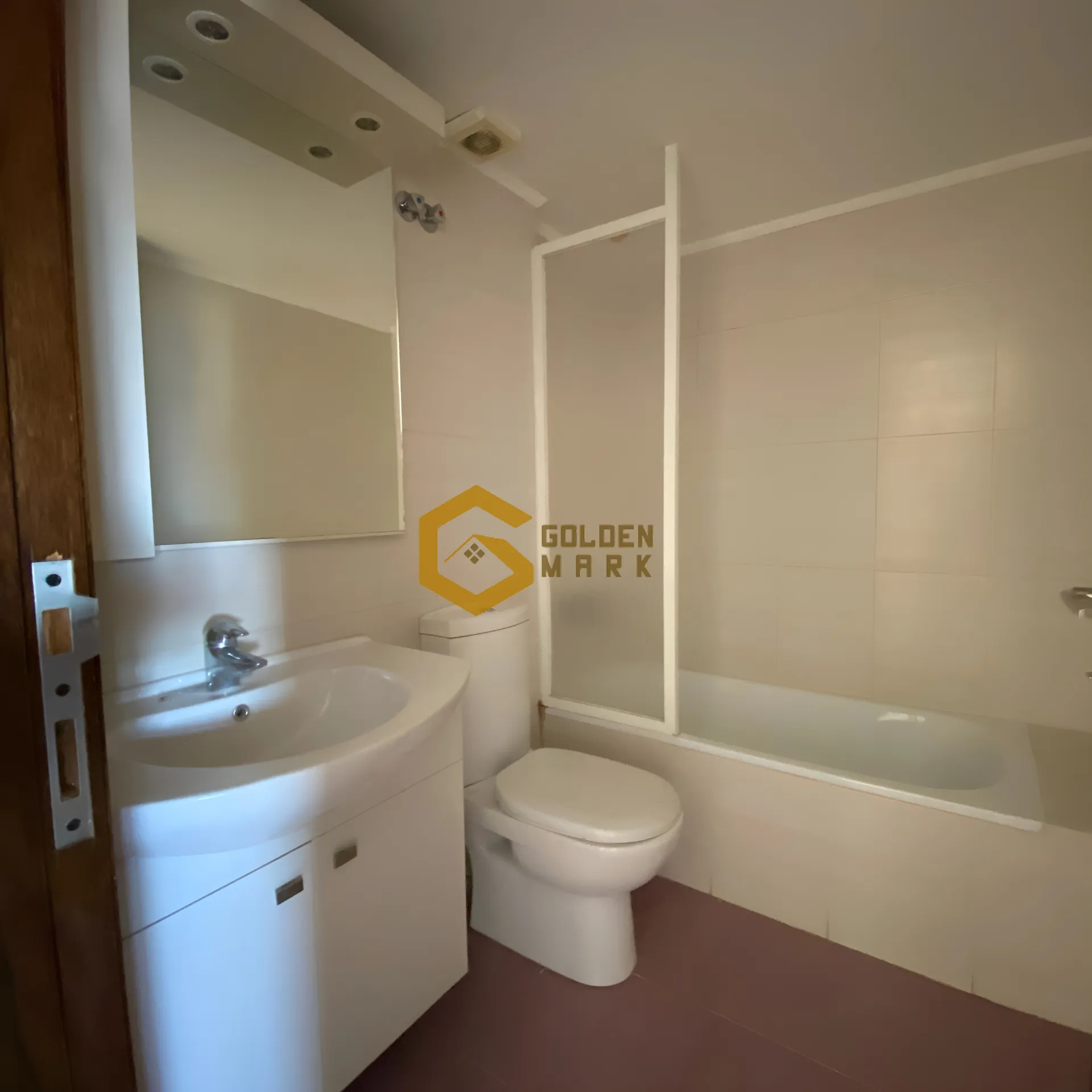 Apartment for Sale in Haret Sakher