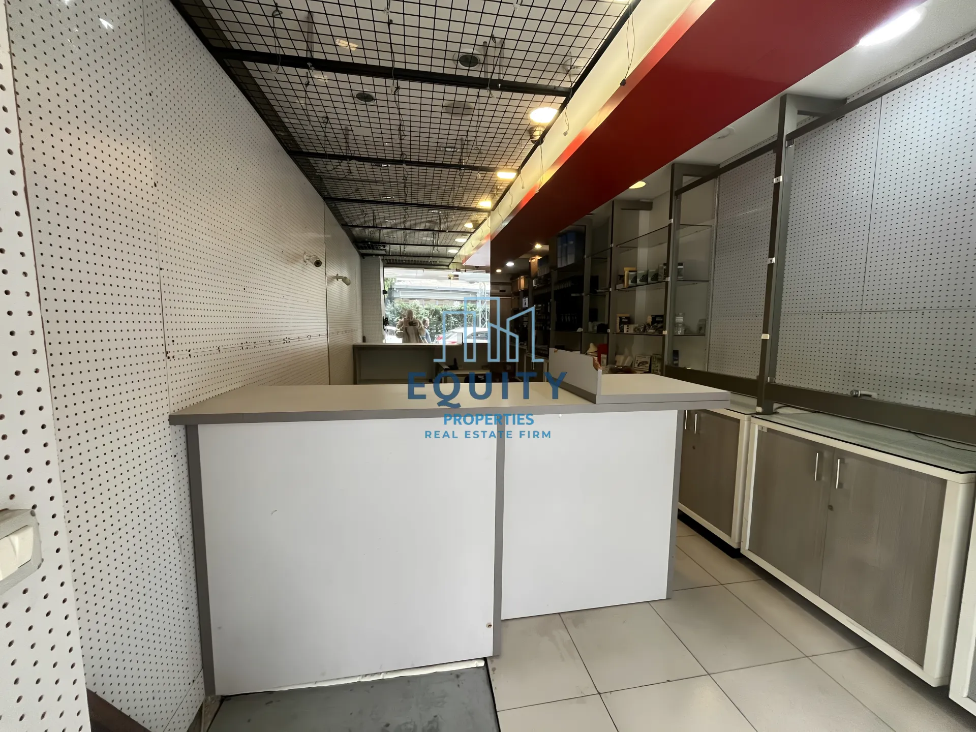 Commercial for Sale in Mirna Chalouhi