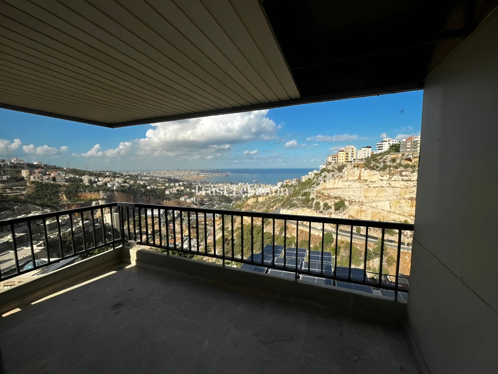 Apartment for sale in Rabweh, Bayrut, Lebanon