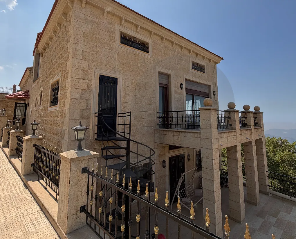Villa for Sale in Saoufar