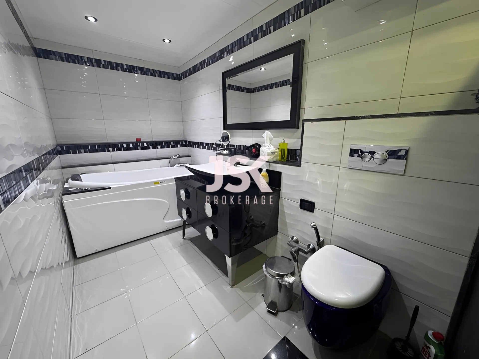 Apartment for Sale in Mazraat Yachoua