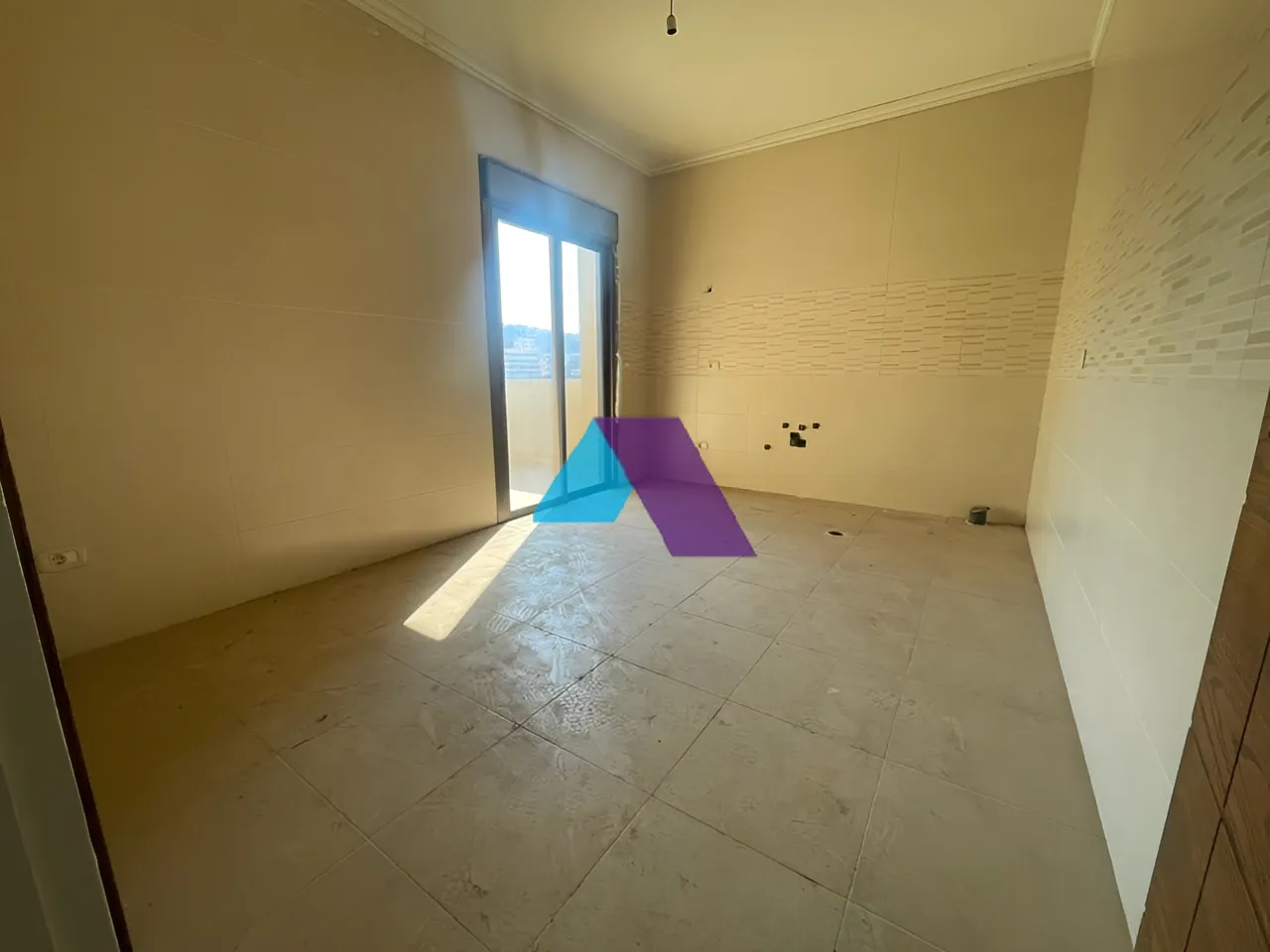 Apartment for Sale in Jdeideh - 3 bed, 2 bath