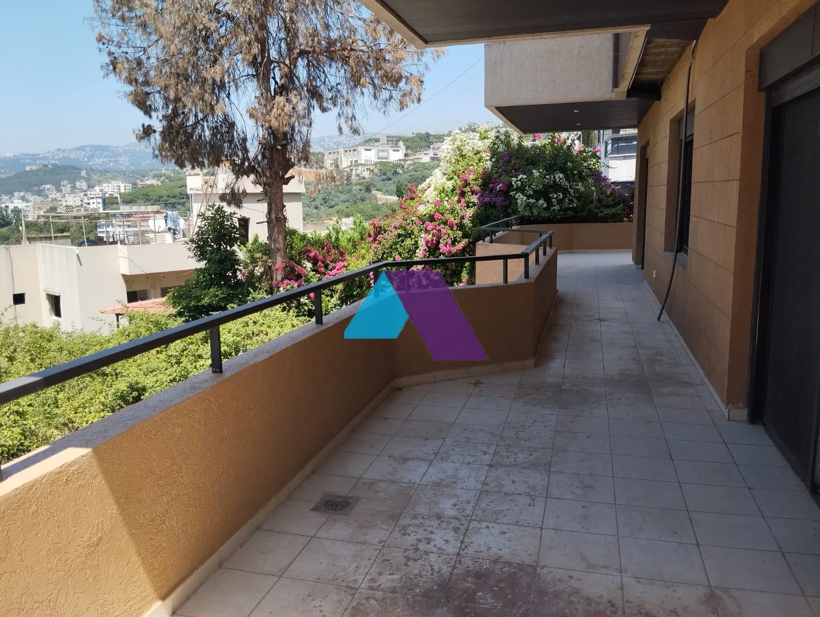 Apartment for Sale in Aaoukar - 3 bed, 5 bath