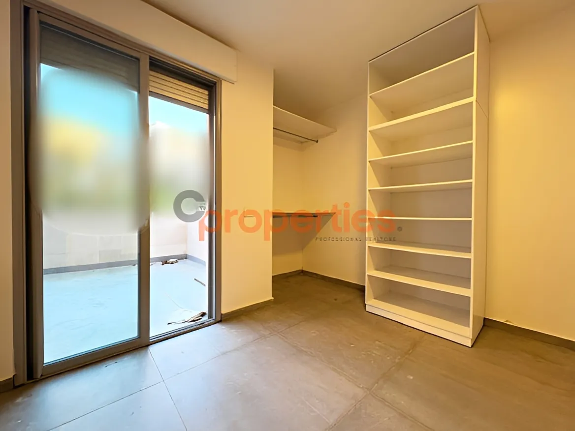 Apartment for Rent in Louaizeh