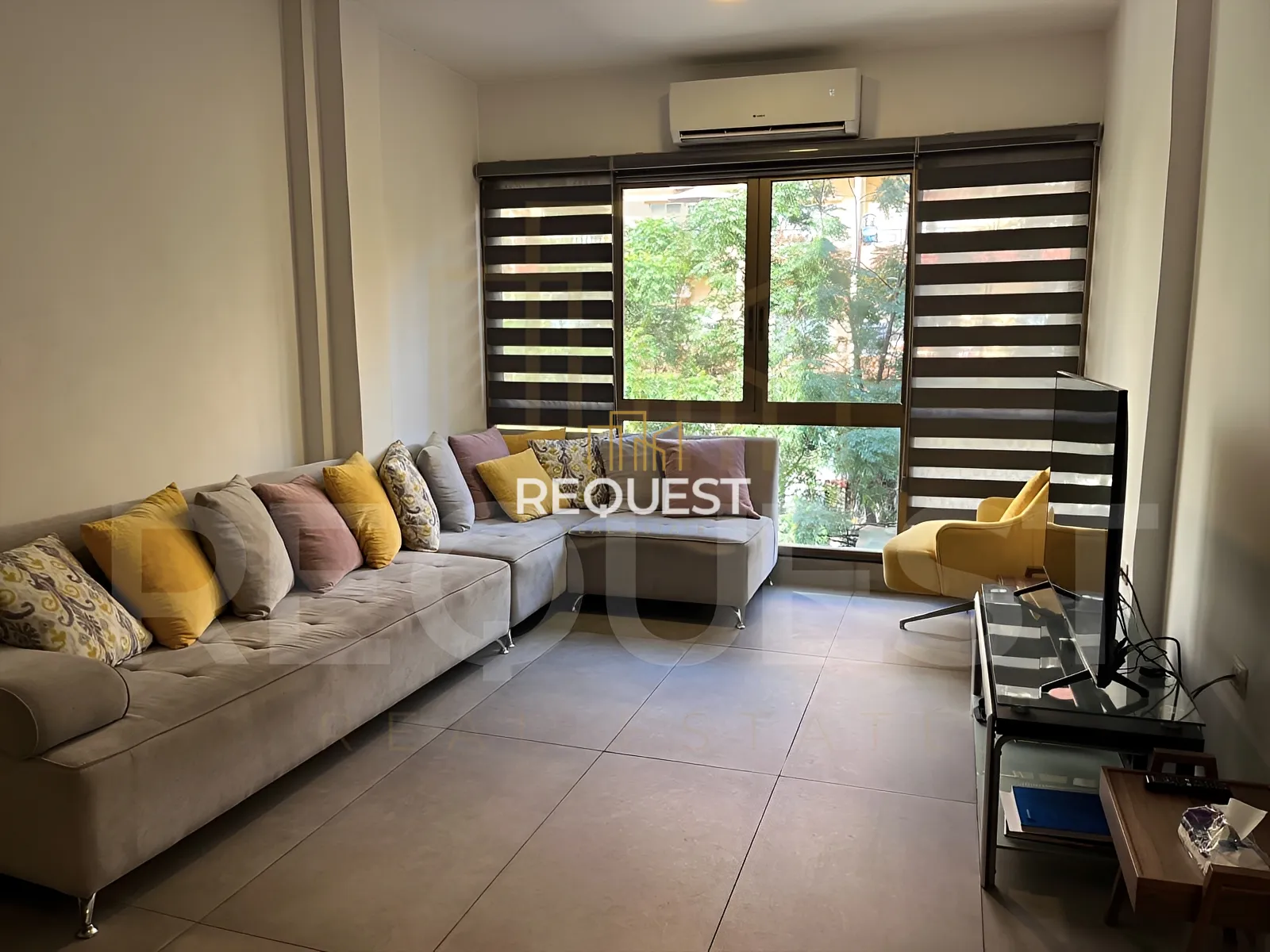 Apartment for rent in Ramlet el baida, beirut, lebanon