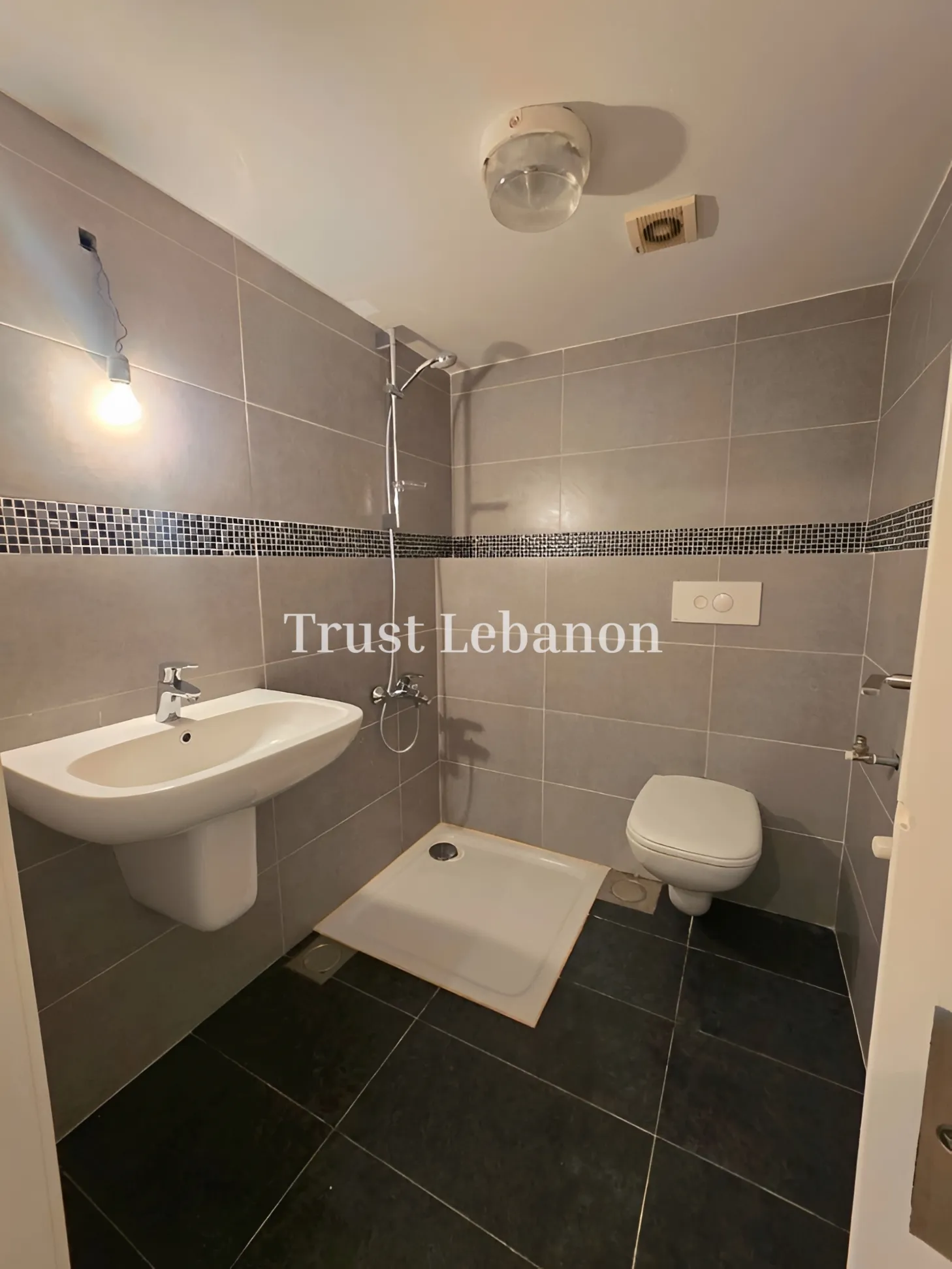 Apartment for rent in Hazmieh, Lebanon - 3 bed, 2 bath