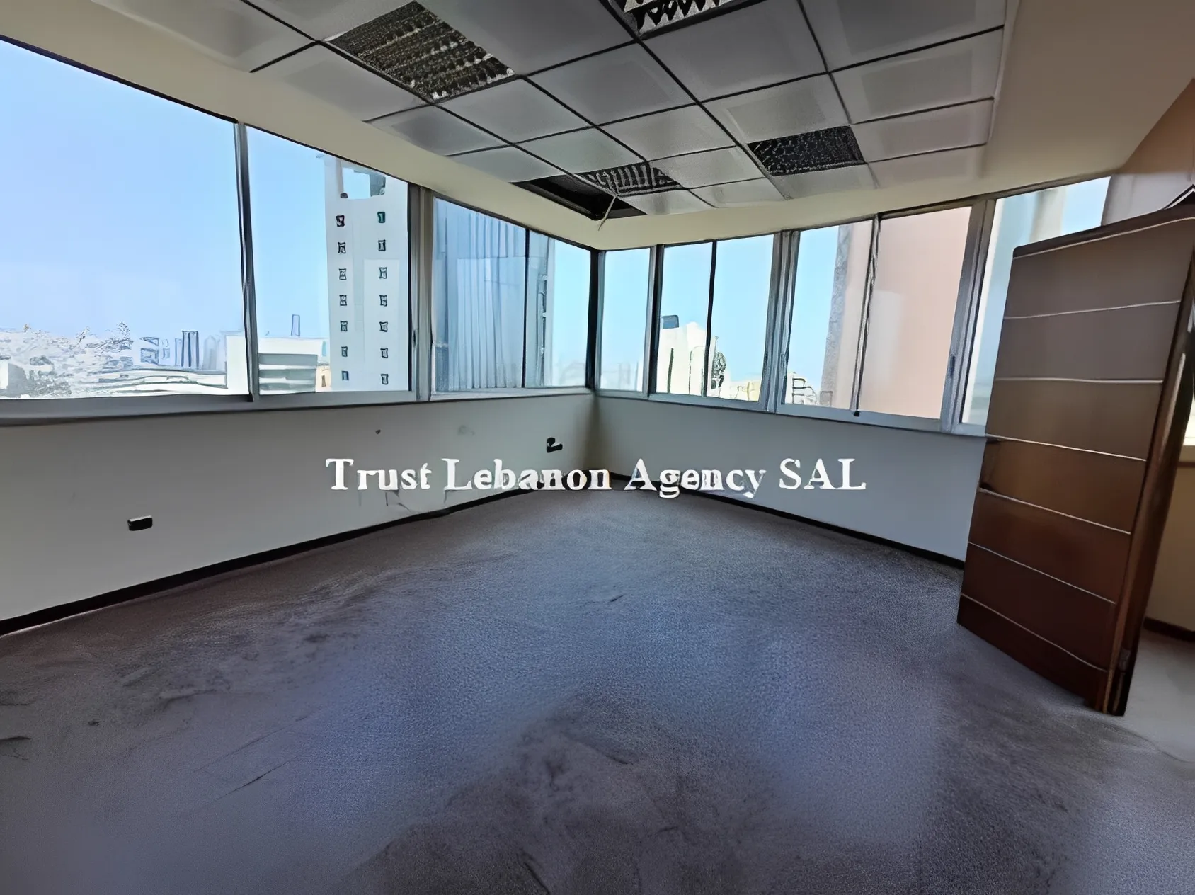 Office for rent in Metn, Horsh Tabet