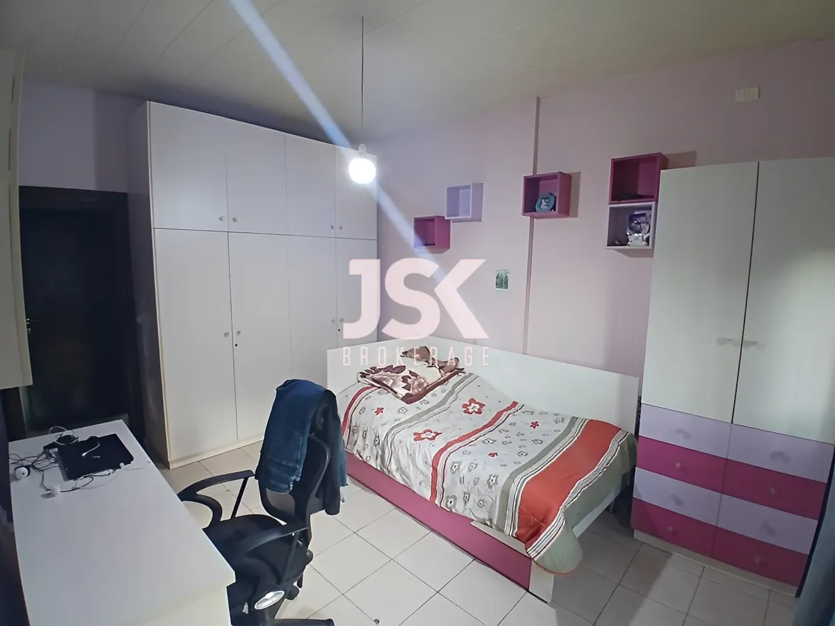 Apartment for Sale in Aaoukar, Lebanon - 3 bed, 3 bath